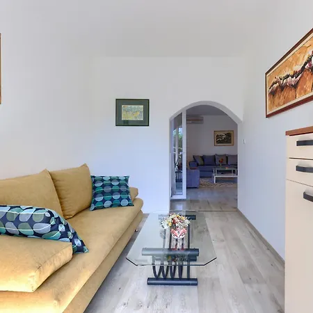 Kapica By Interhome Apartmán