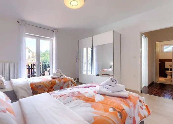 Kapica By Interhome *